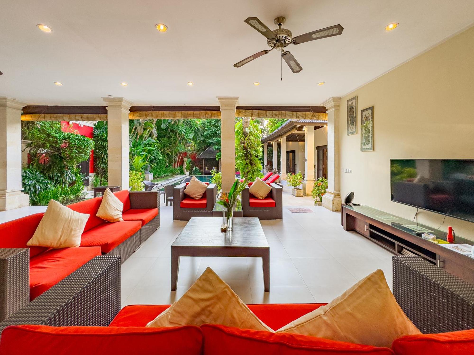Villa Bugis Abimanyu Seminyak Номер фото
