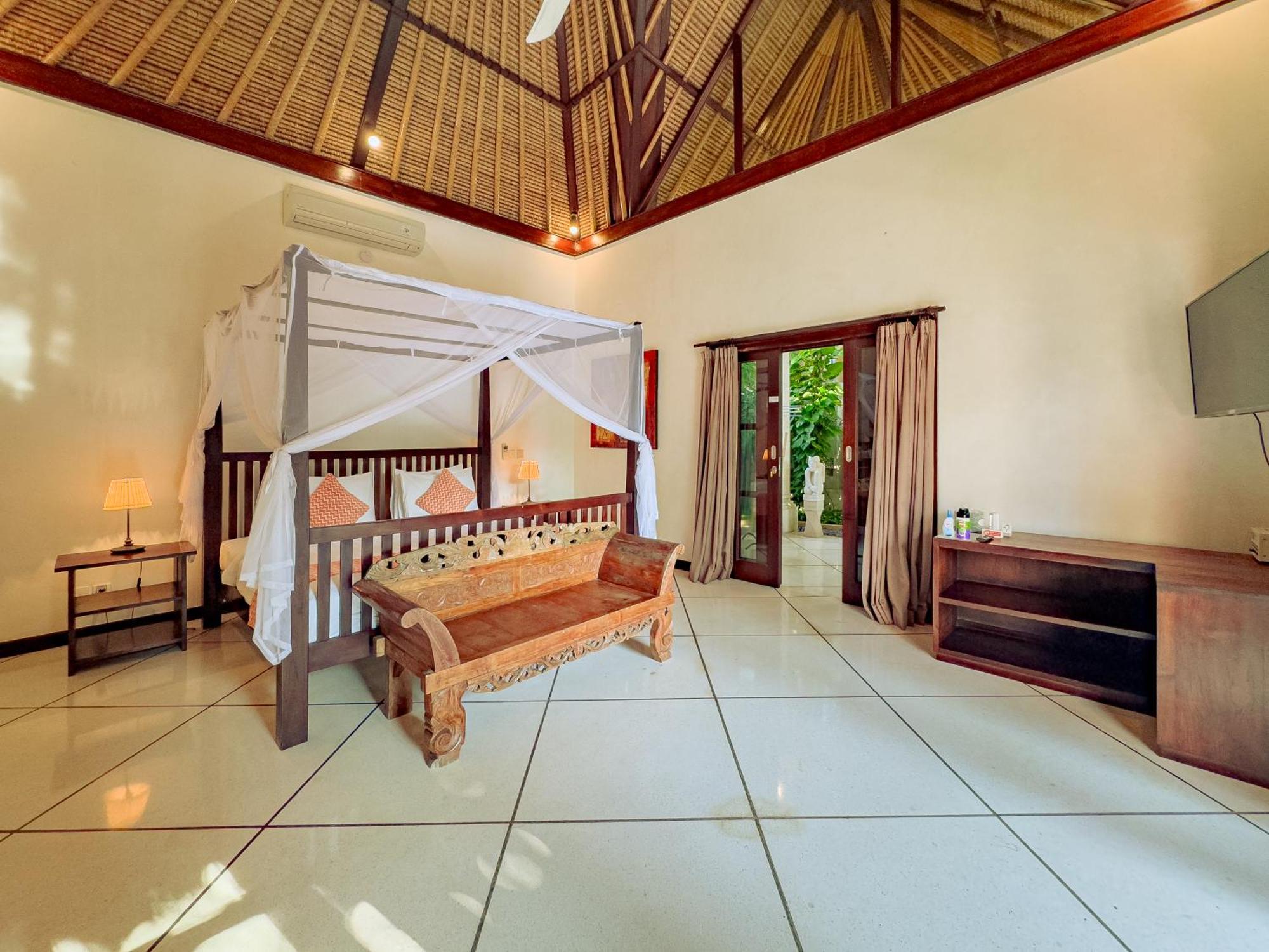 Villa Bugis Abimanyu Seminyak Номер фото