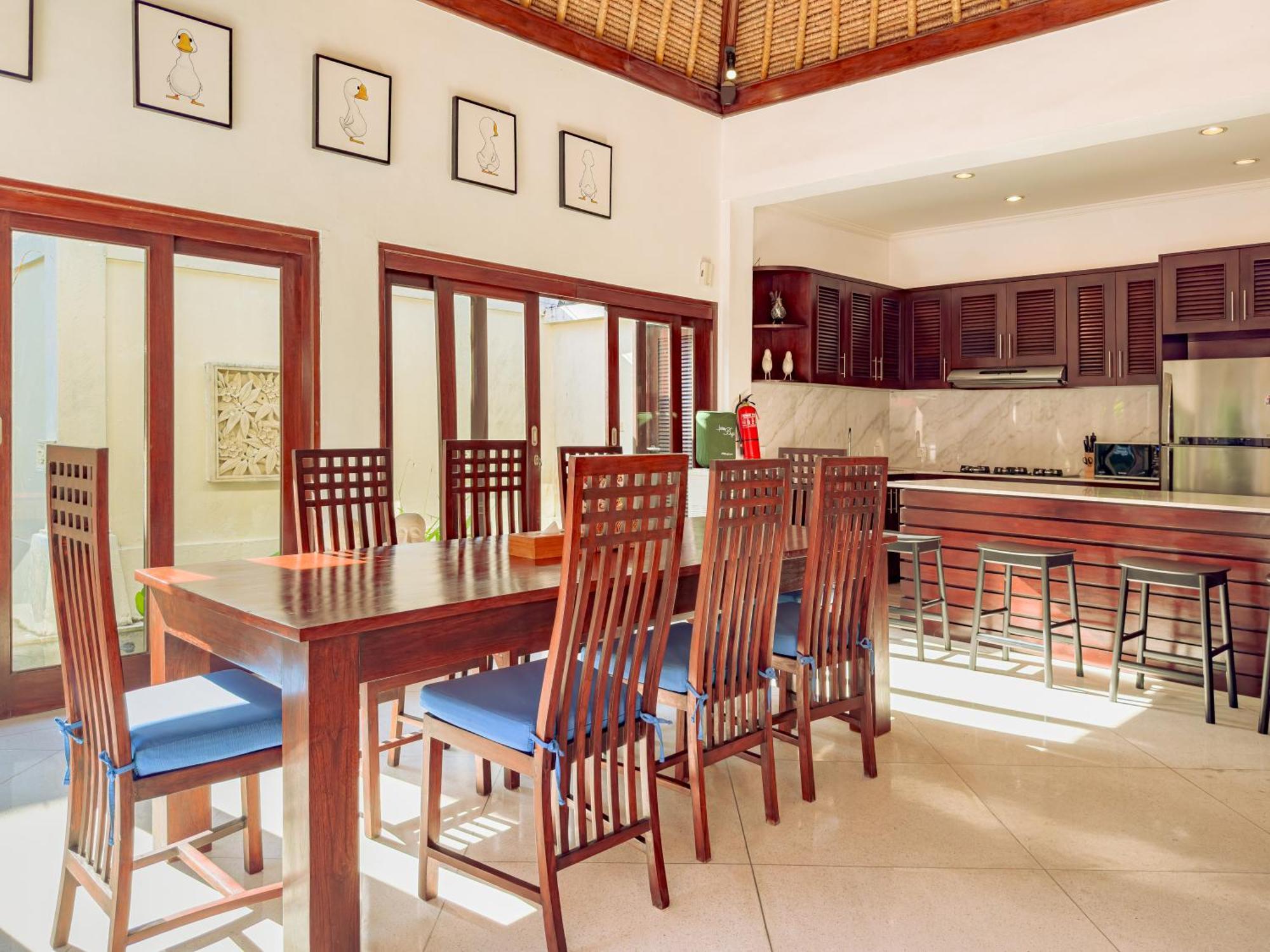 Villa Bugis Abimanyu Seminyak Номер фото