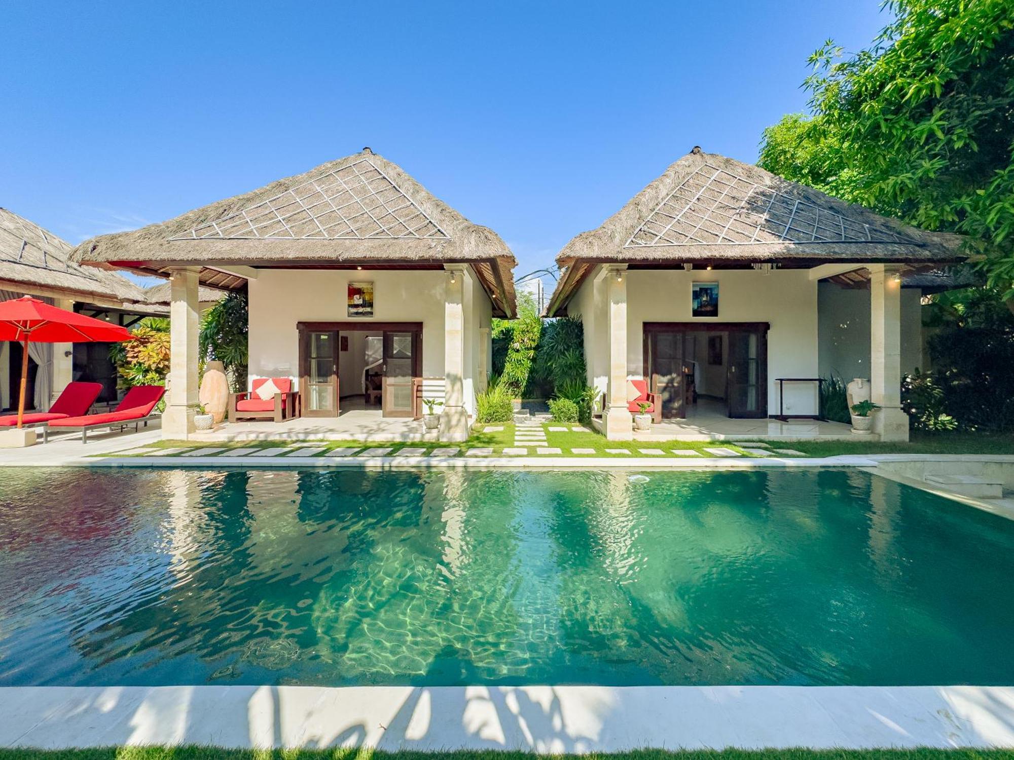 Villa Bugis Abimanyu Seminyak Номер фото