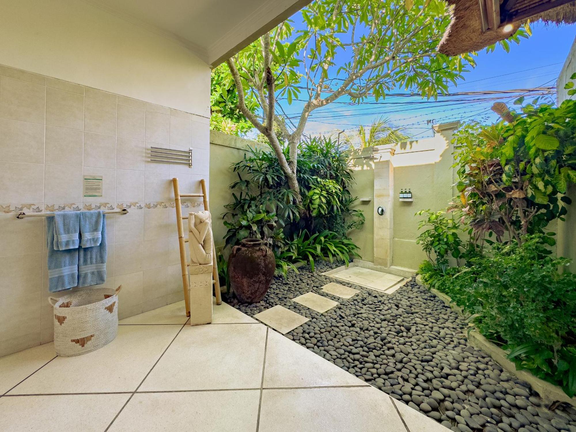Villa Bugis Abimanyu Seminyak Номер фото